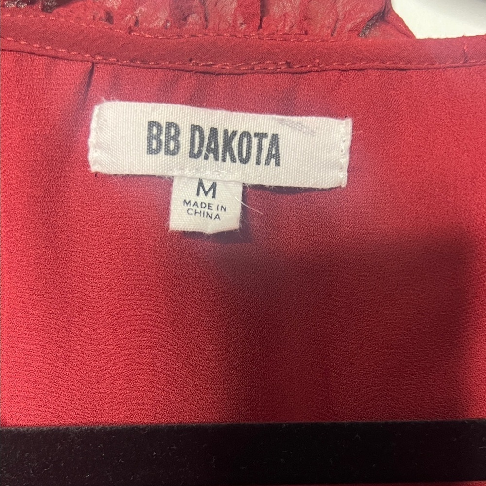 BB Dakota Burgundy Ruffle Blouse M - Picture 2 of 5